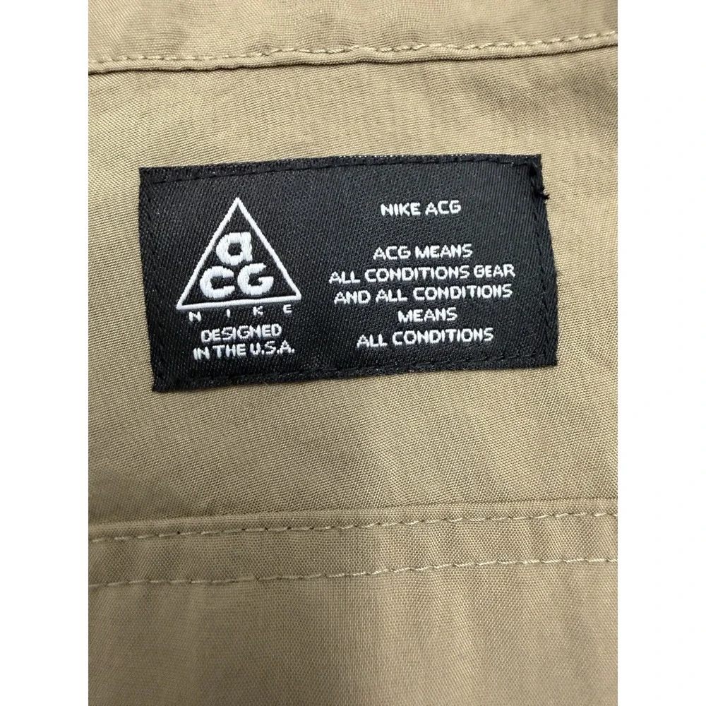 Nike ACG Equipment Shorts Mens 36x11 Brown Tan Hiking Trail Cargo Pocket